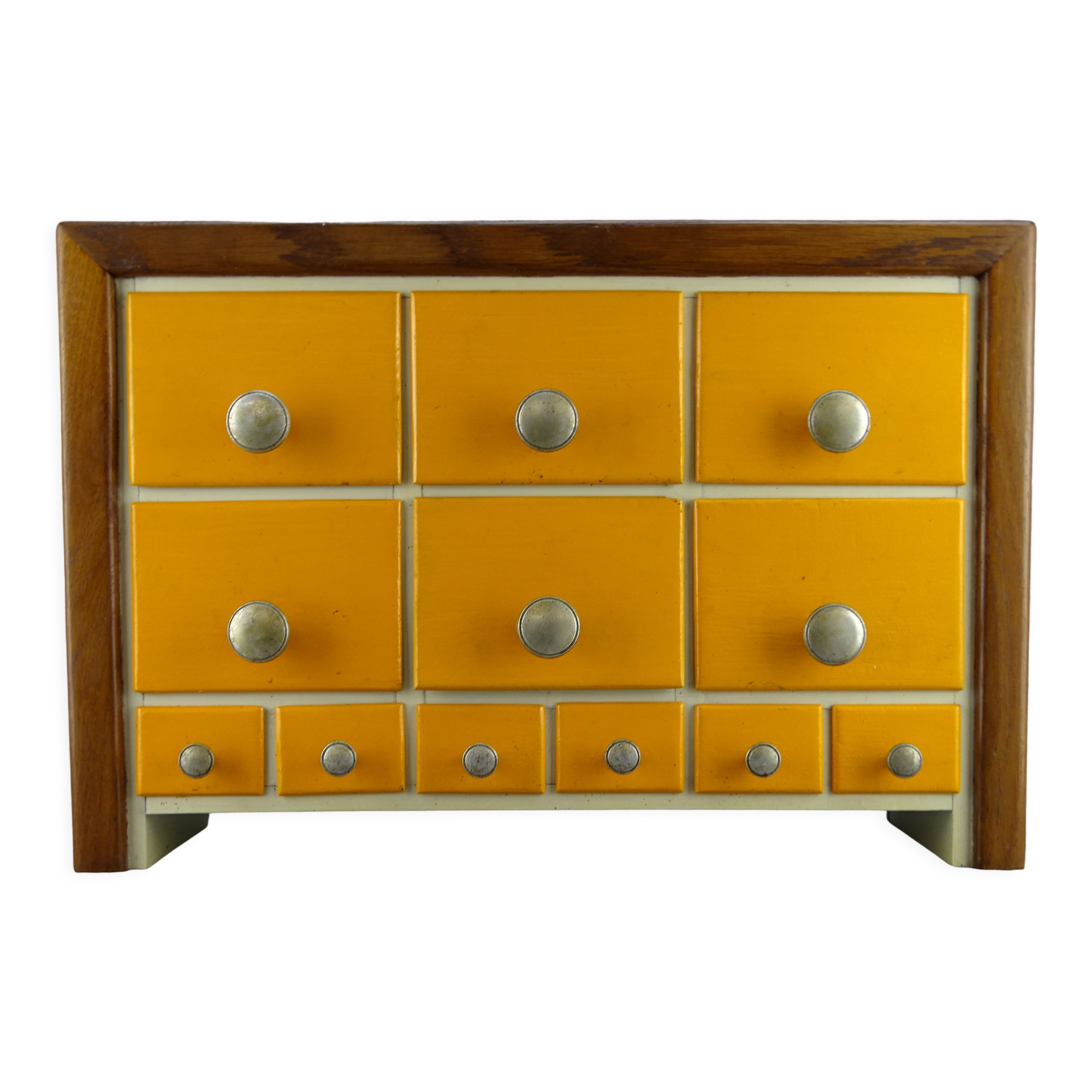 Cabinet loom shelf with drawer layette style