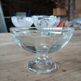 5 coupes anciennes en verre transparent