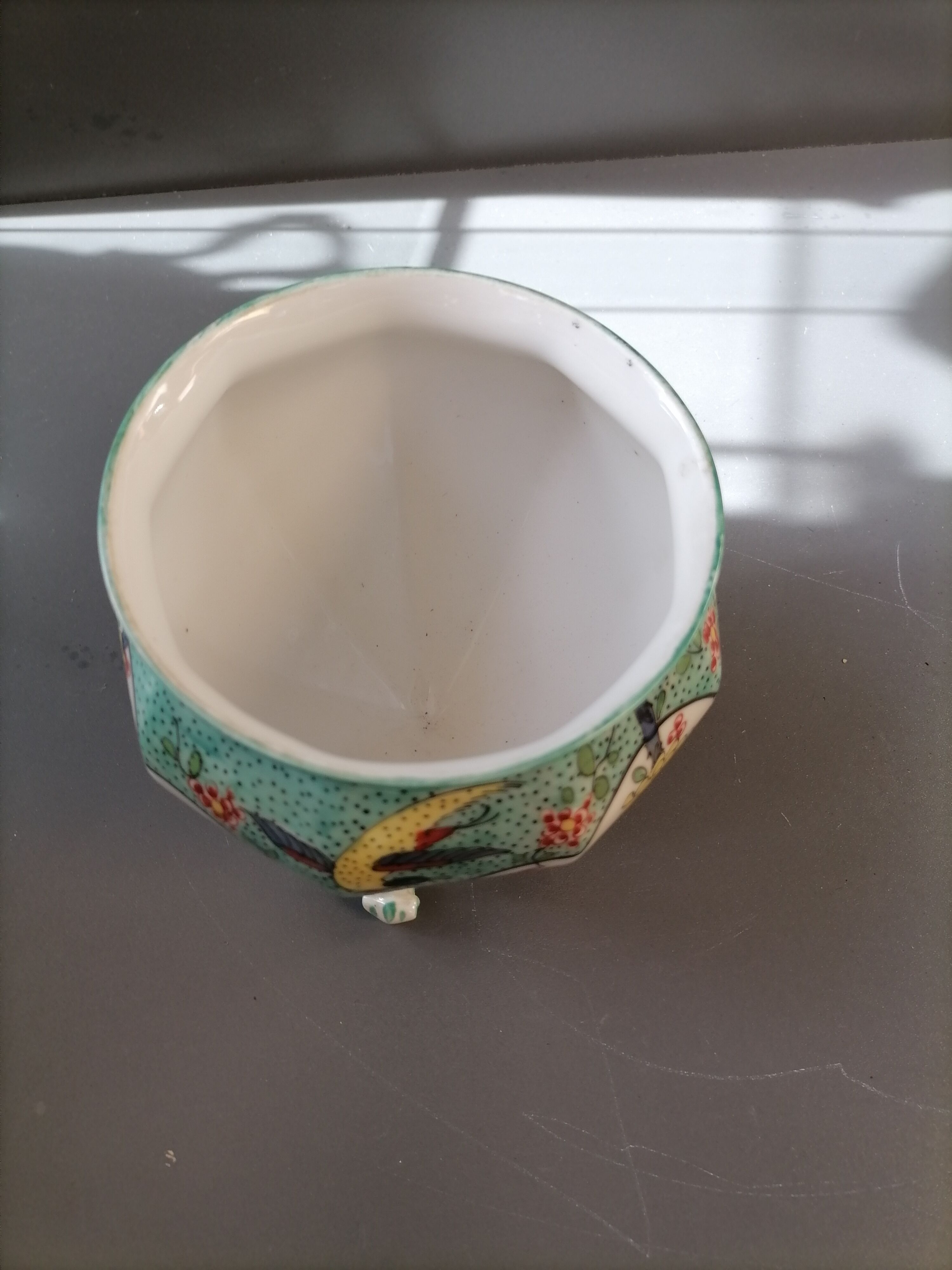 Ceramic pot cover