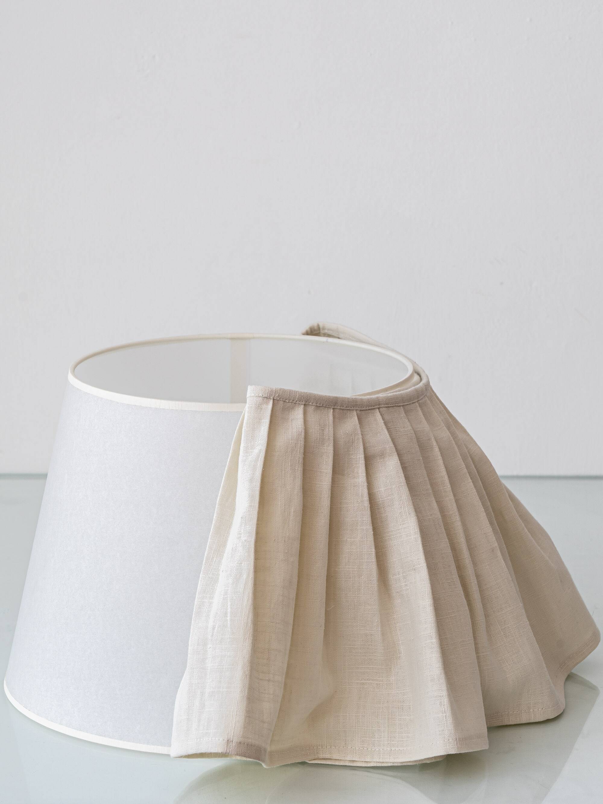 Spanish Revival Table Lamp in Green Ivory Crackle Ceramic, New Linen Shade