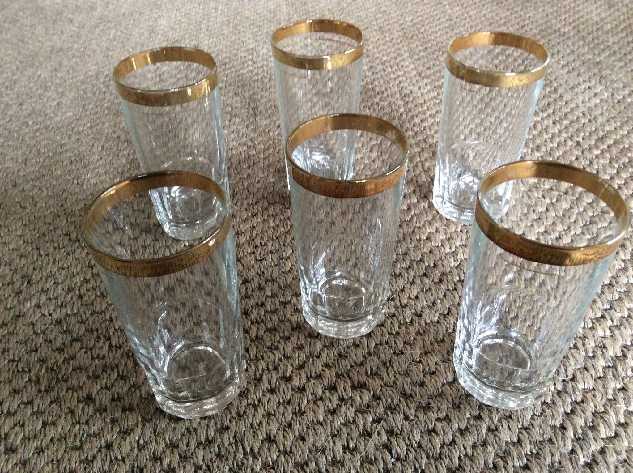 Series of 6 vintage glasses