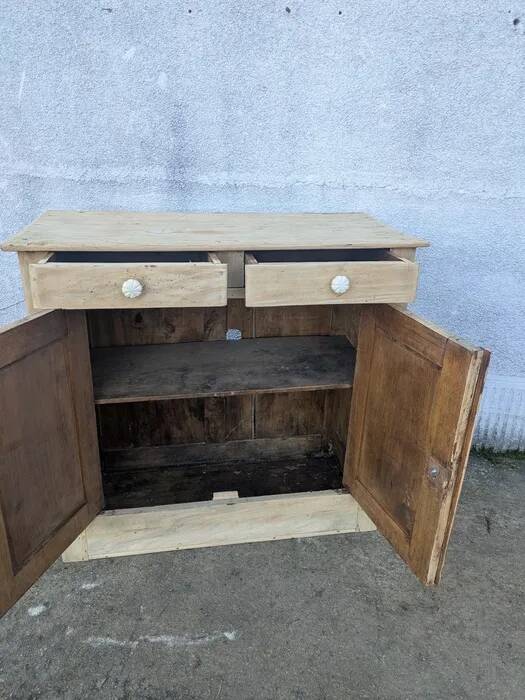 Natural wood Parisian sideboard