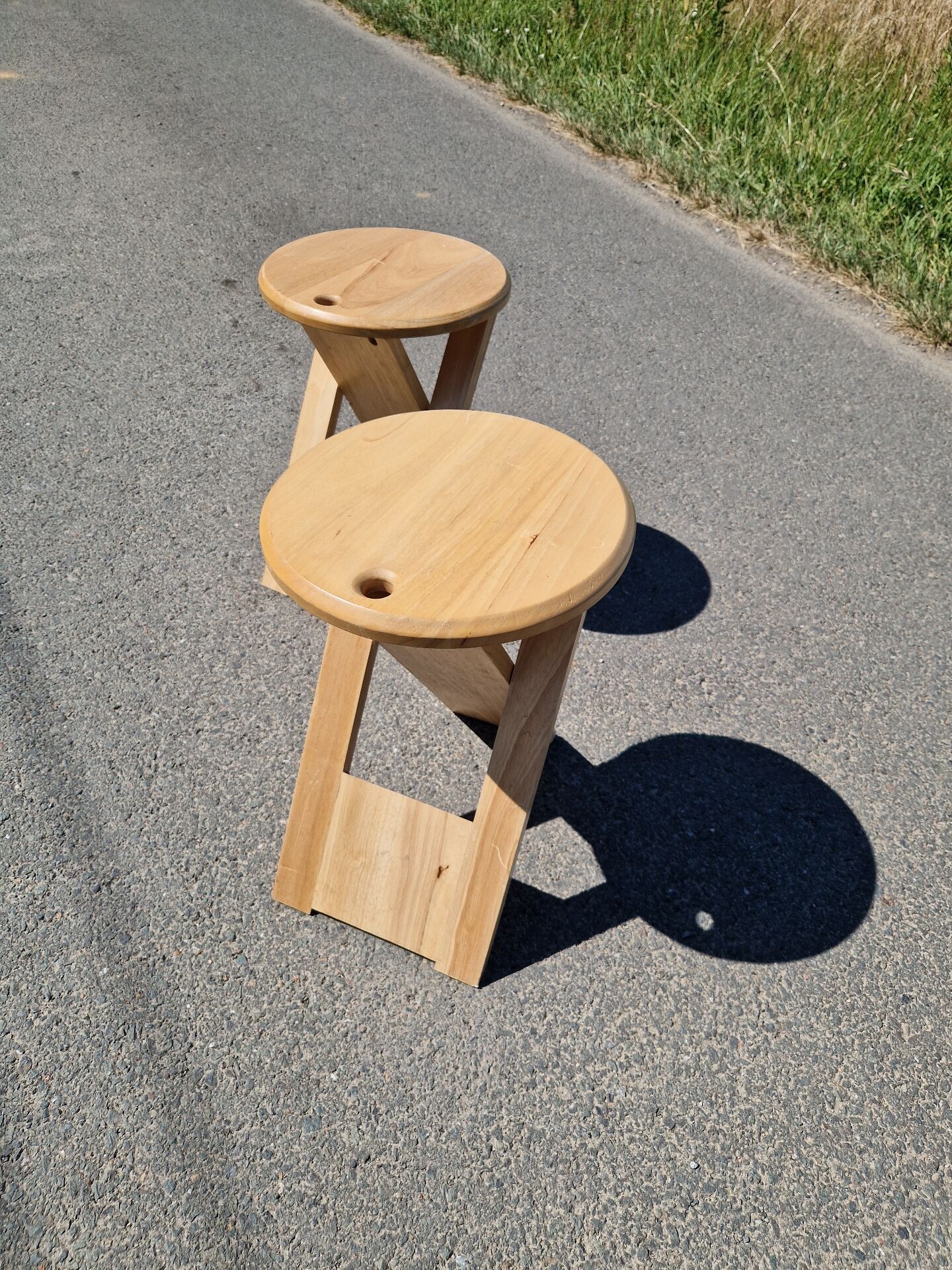 Lot de 2 Tabourets pliants style Suzy Adrian Reed