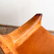 Paire de fauteuils Cab 413 par Mario Bellini en cuir beige patiné, Cassina