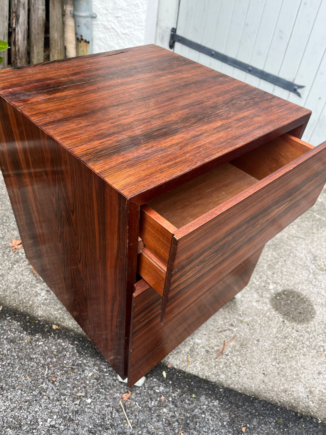 Petit meuble en palissandre