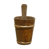 wooden basket to be laid