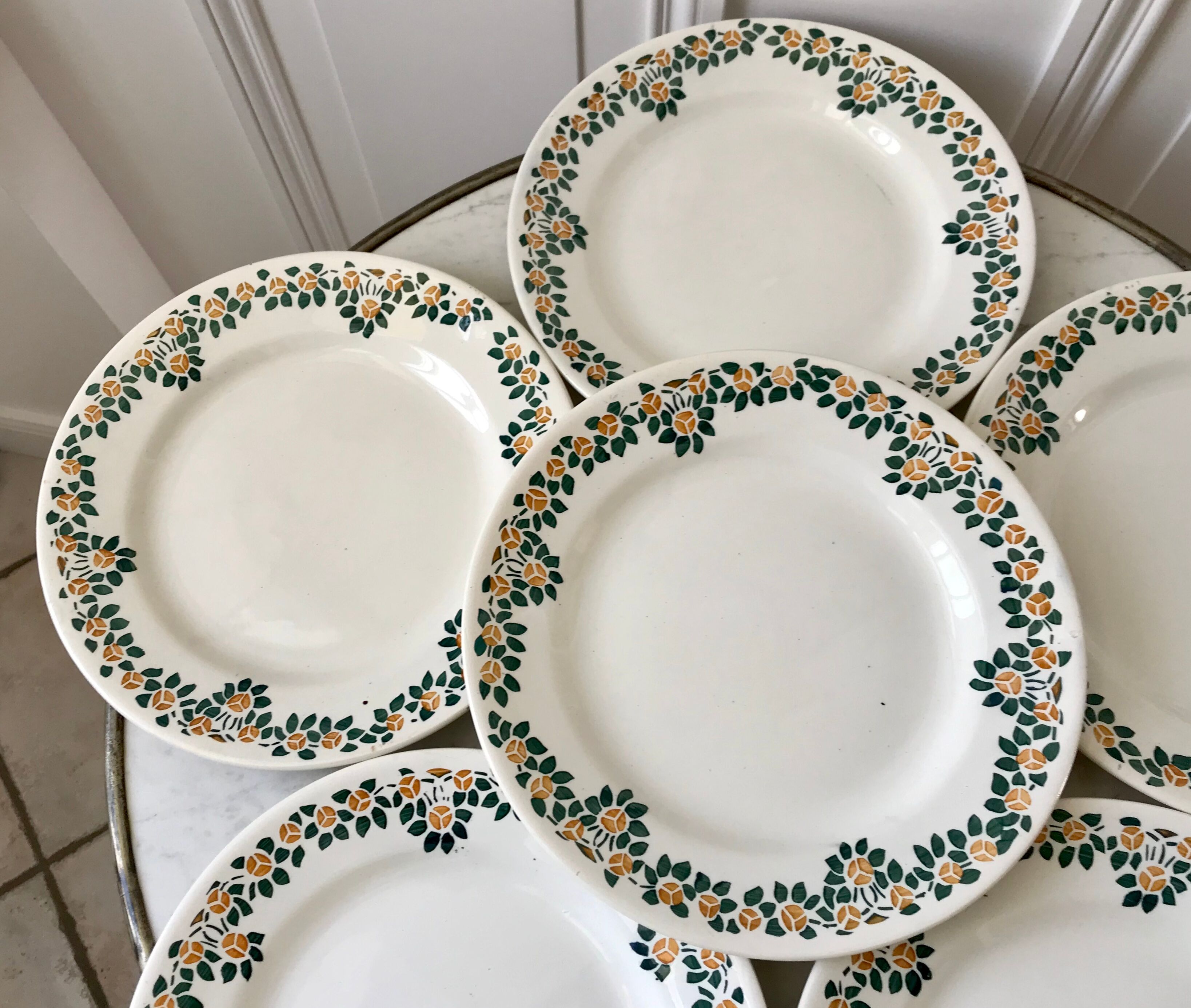 Set of 6 flat plates earthenware New Givors model "RIta" 30s