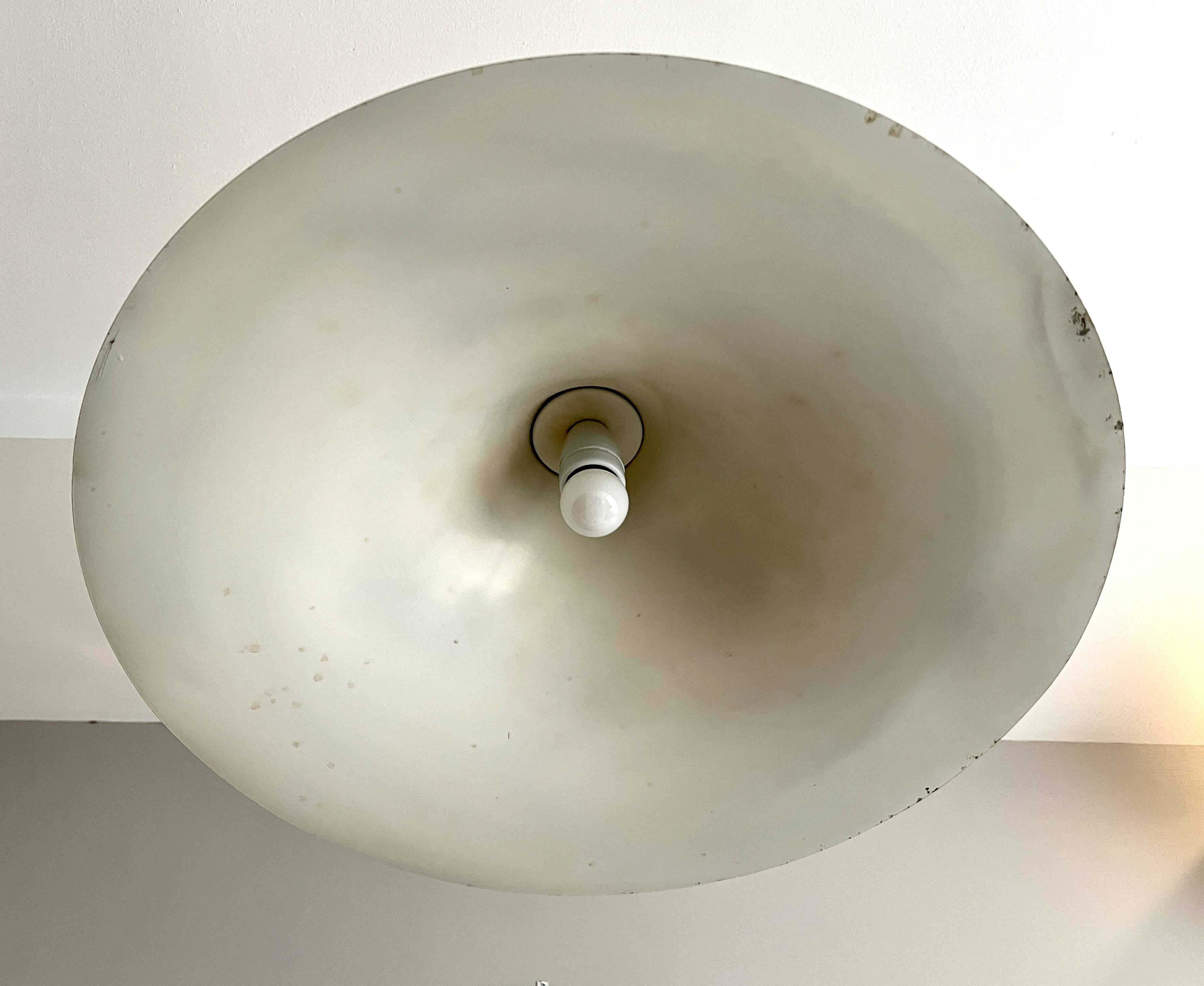 Mid-Century Danish Pendant Ceiling Lamp - 60s Style - Vintage Design for apartment decoration