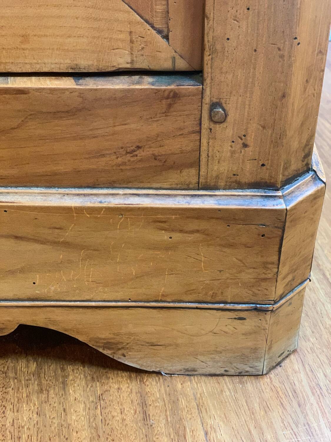 Bonnetière louis philippe merisier