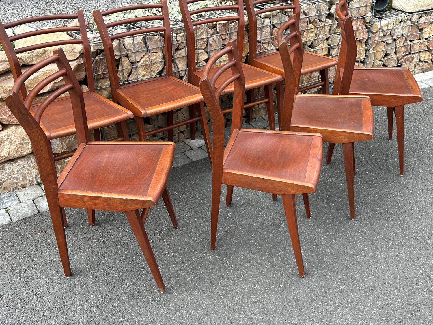 Suite de  8 chaises de Bistrot vintage années 1960