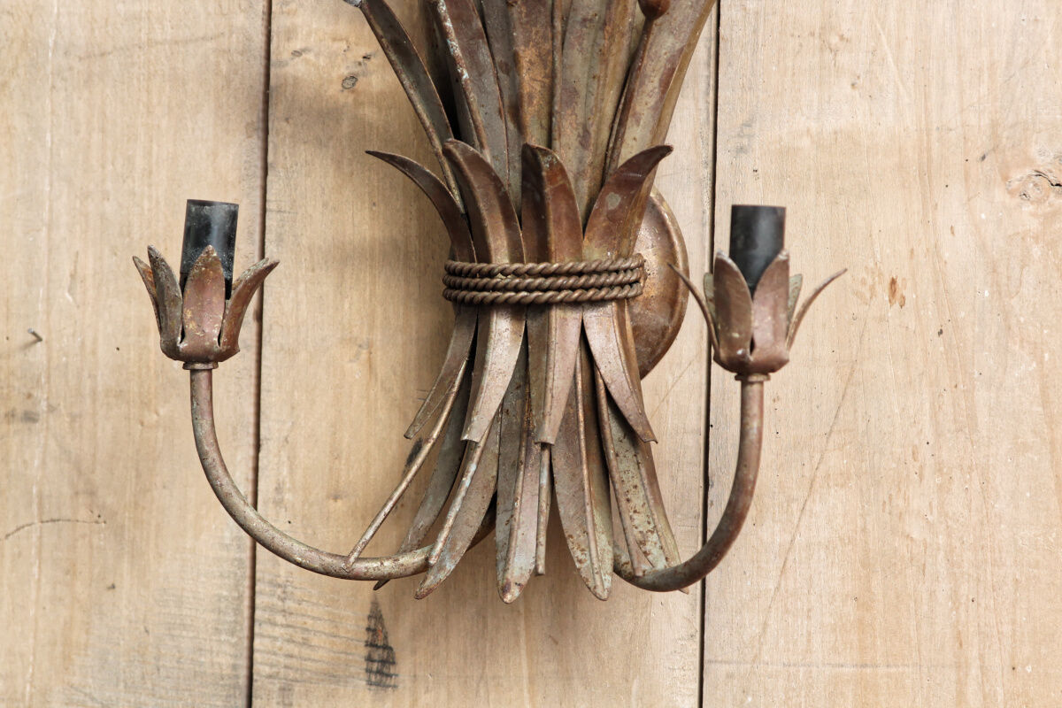 Wall lamp, sheaf of wheat