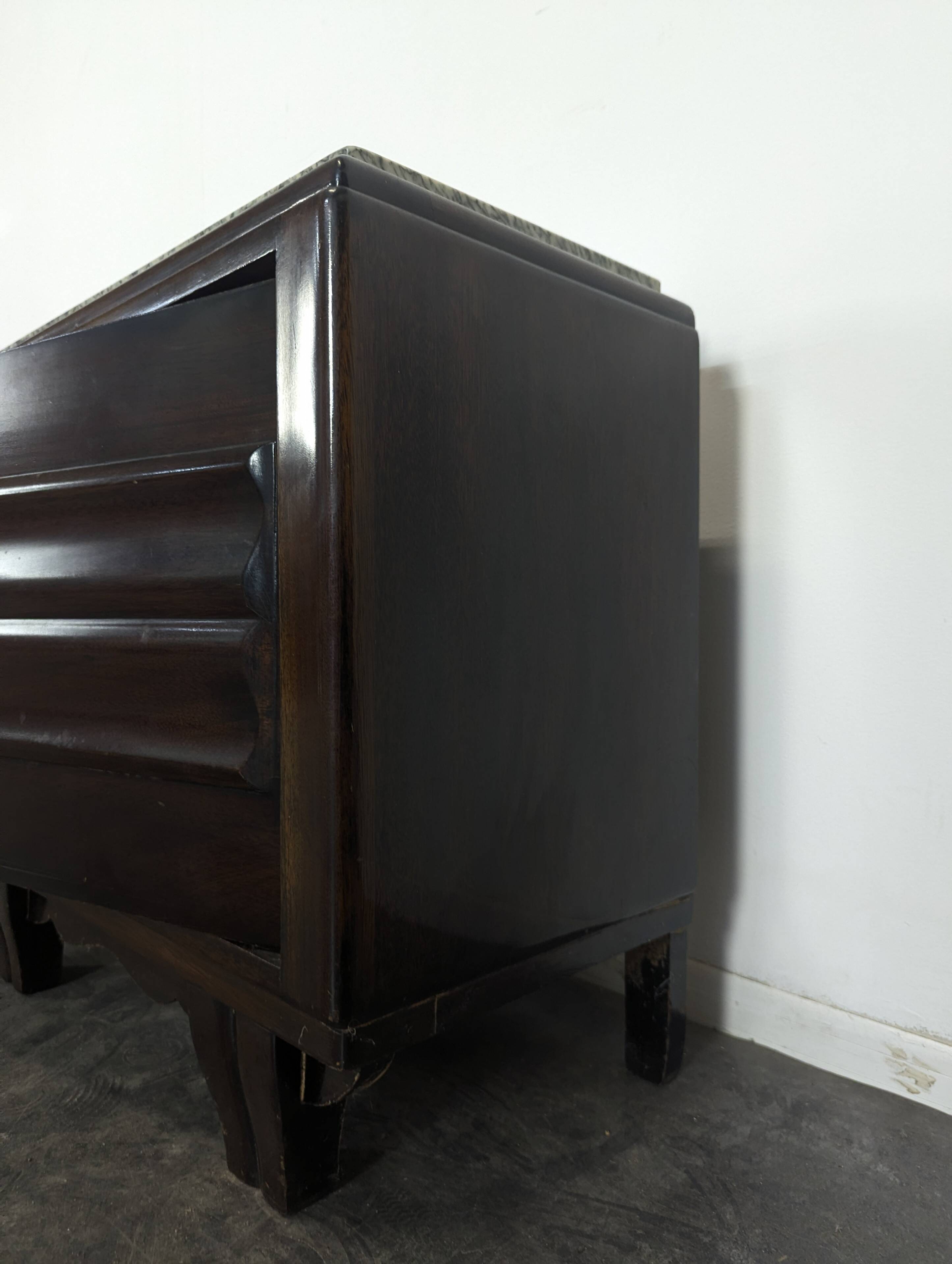 Paire de chevets Art Déco en acajou