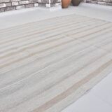 White Anatolian Oushak Hemp Kilim Rug, Reference 3664