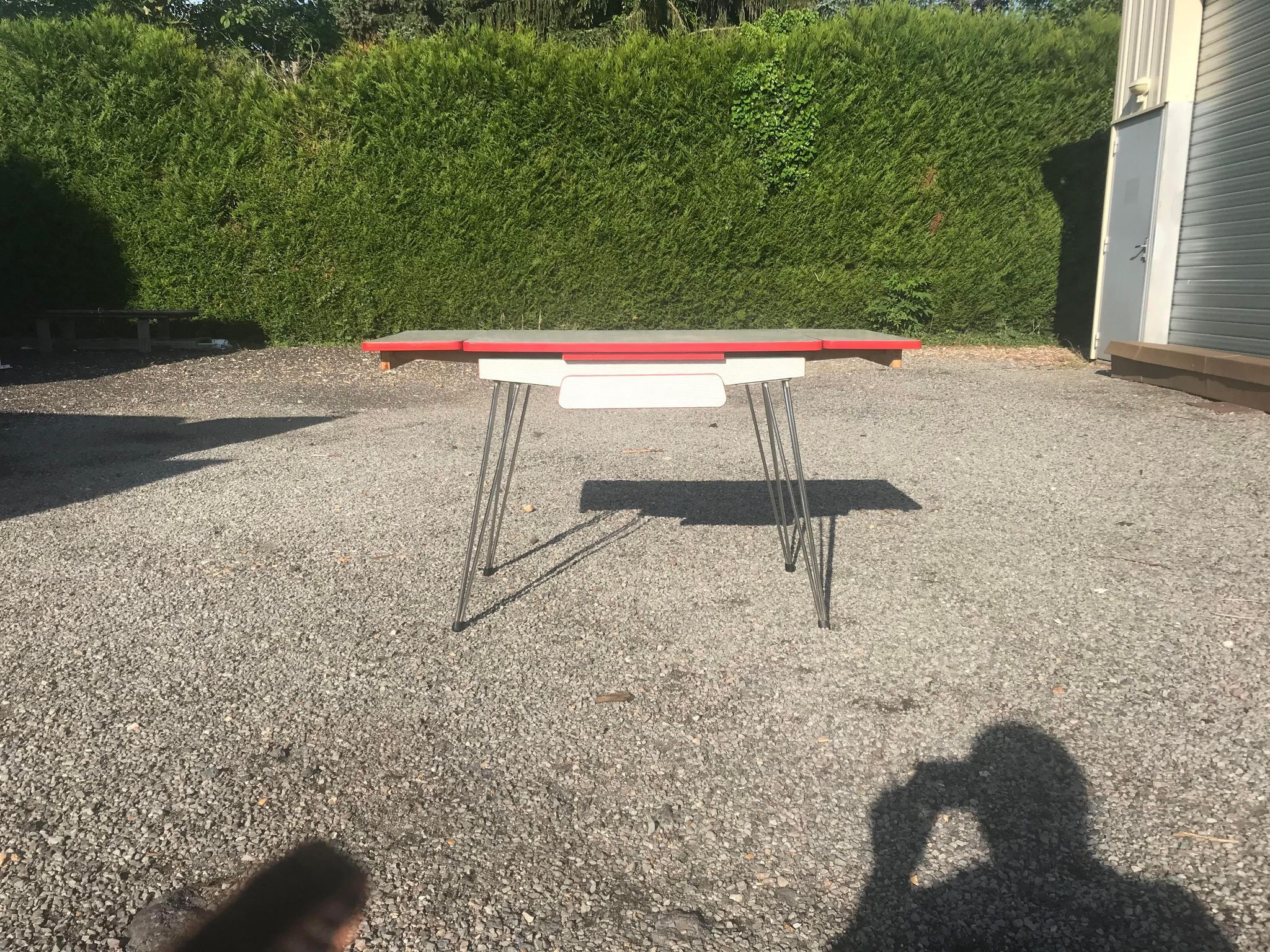 Table in formica