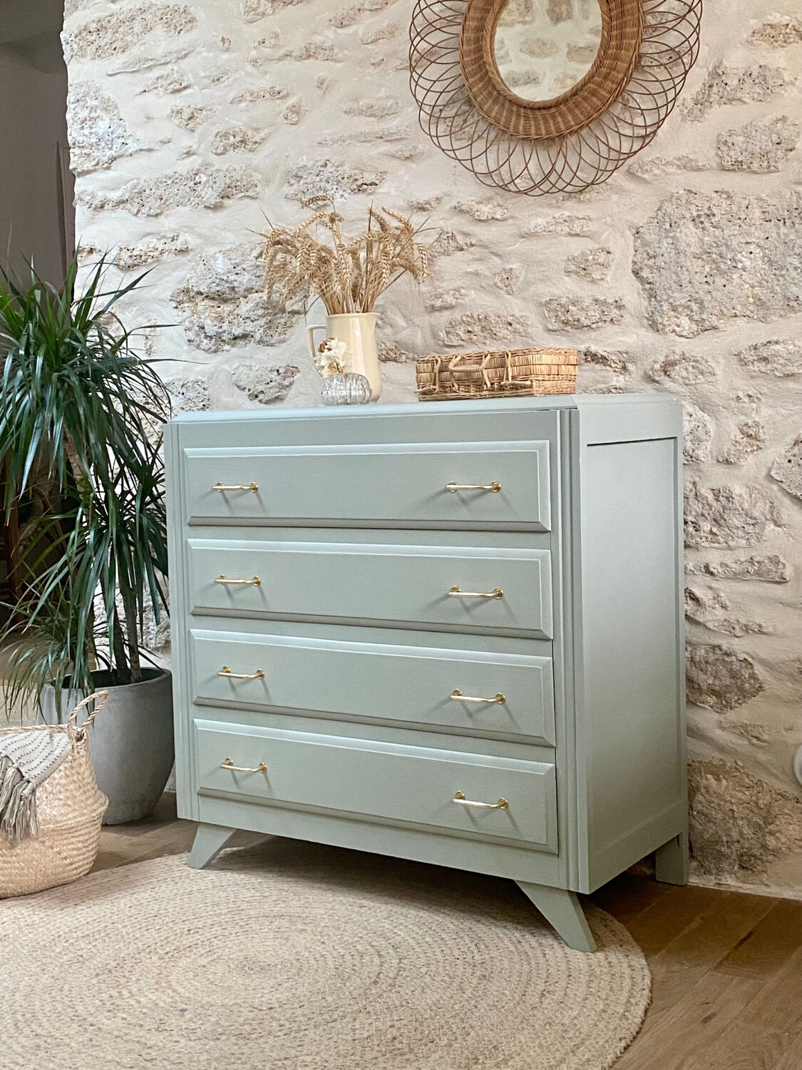 Compass feet chest of drawers