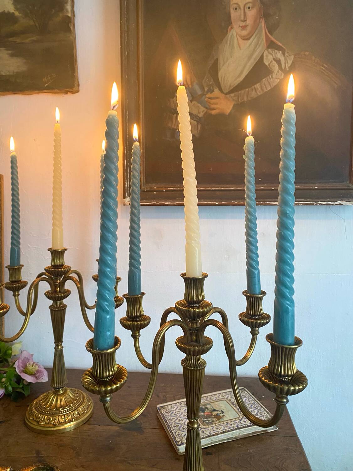 Pair of 5-light candlesticks in gilded metal, Classic style.