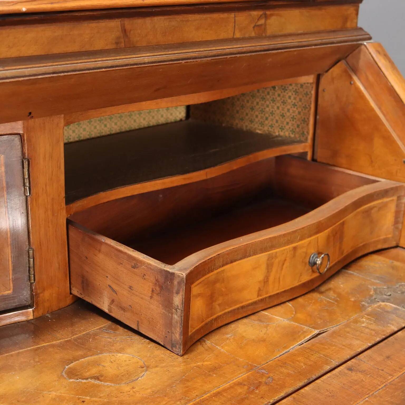 Antique trumeau in walnut, Italy, early 20th century.