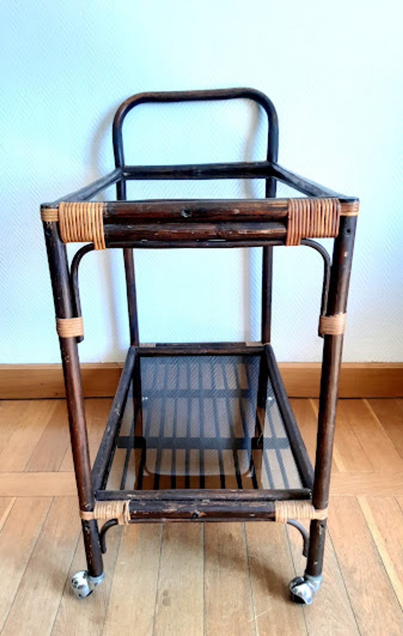 Rattan and smoked glass rolling service