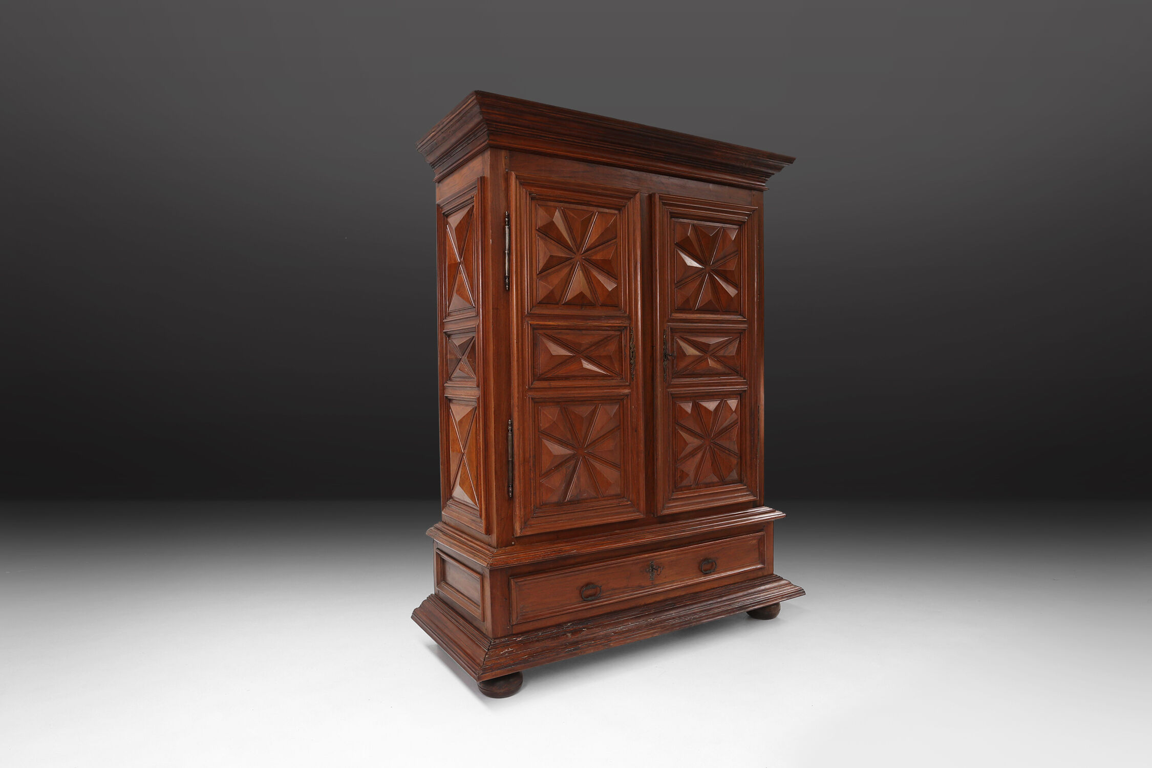 French early 17th century Louis XIII wardrobe