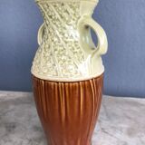 Two-tone vase decorated with flowers