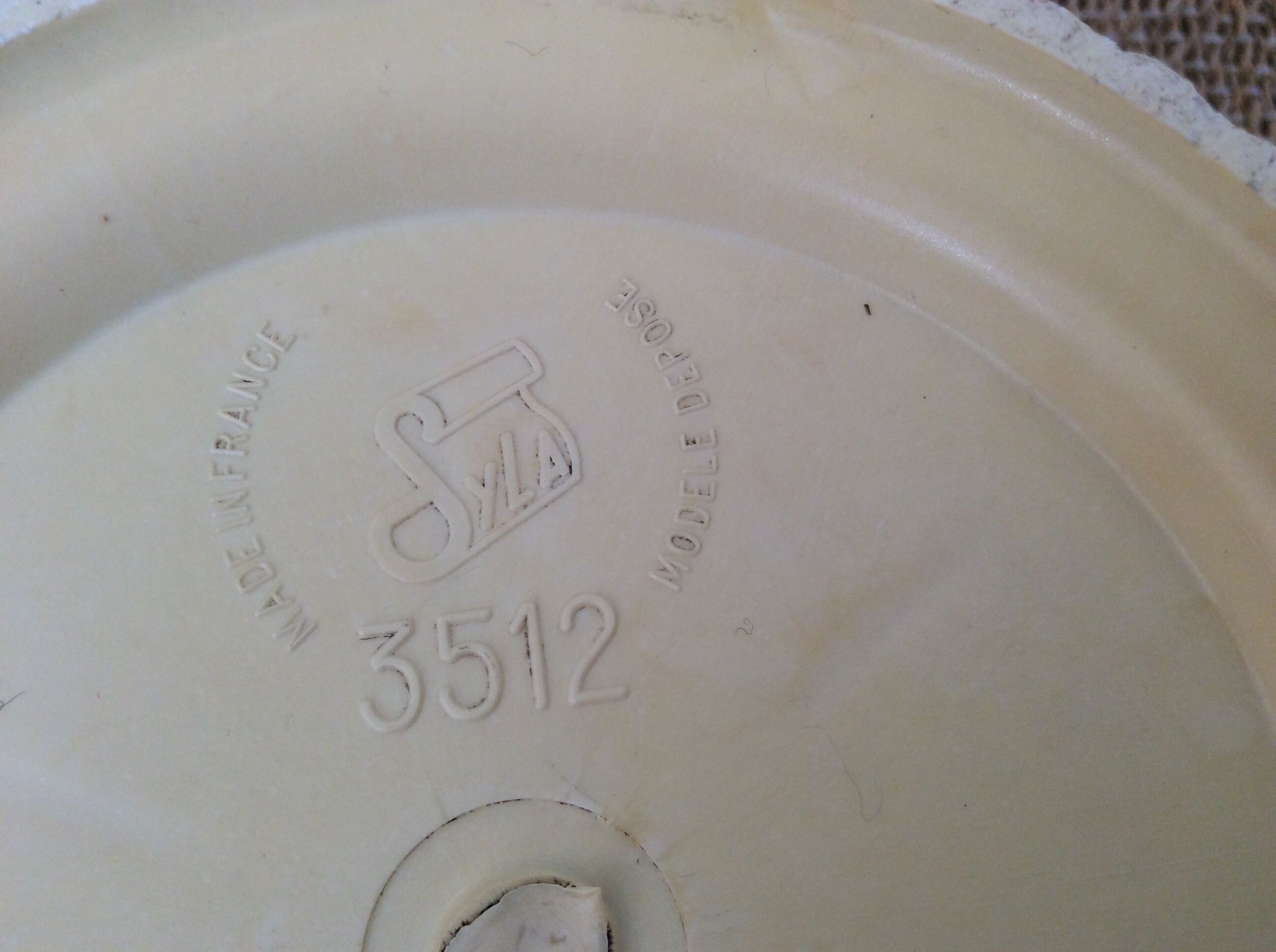 Hard plastic pot cover