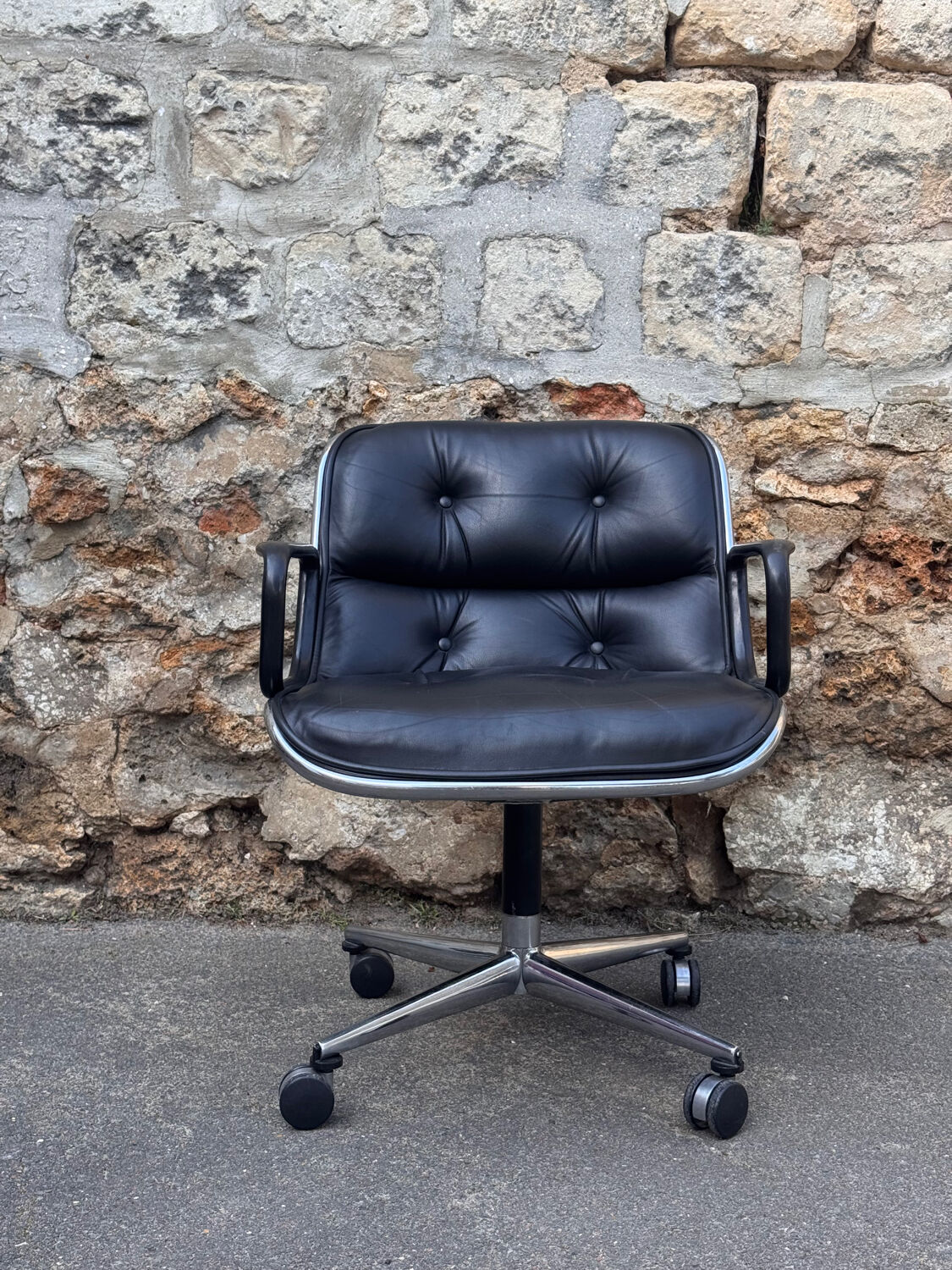 Charles Pollock Armchair - Knoll