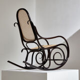 Fauteuil à bascule style 825 de Thonet