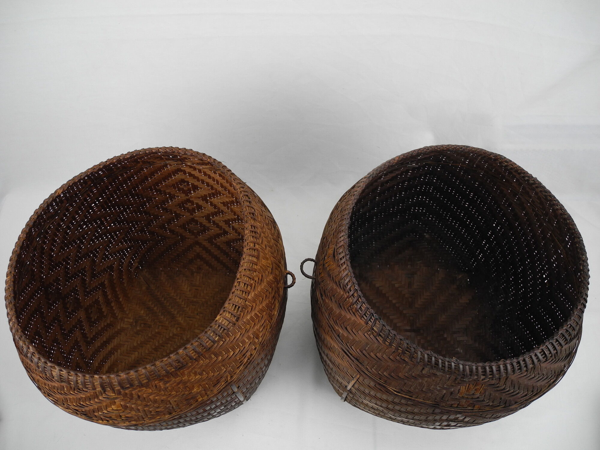 Pair of caches old rattan