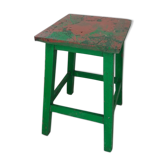Tabouret en bois vert