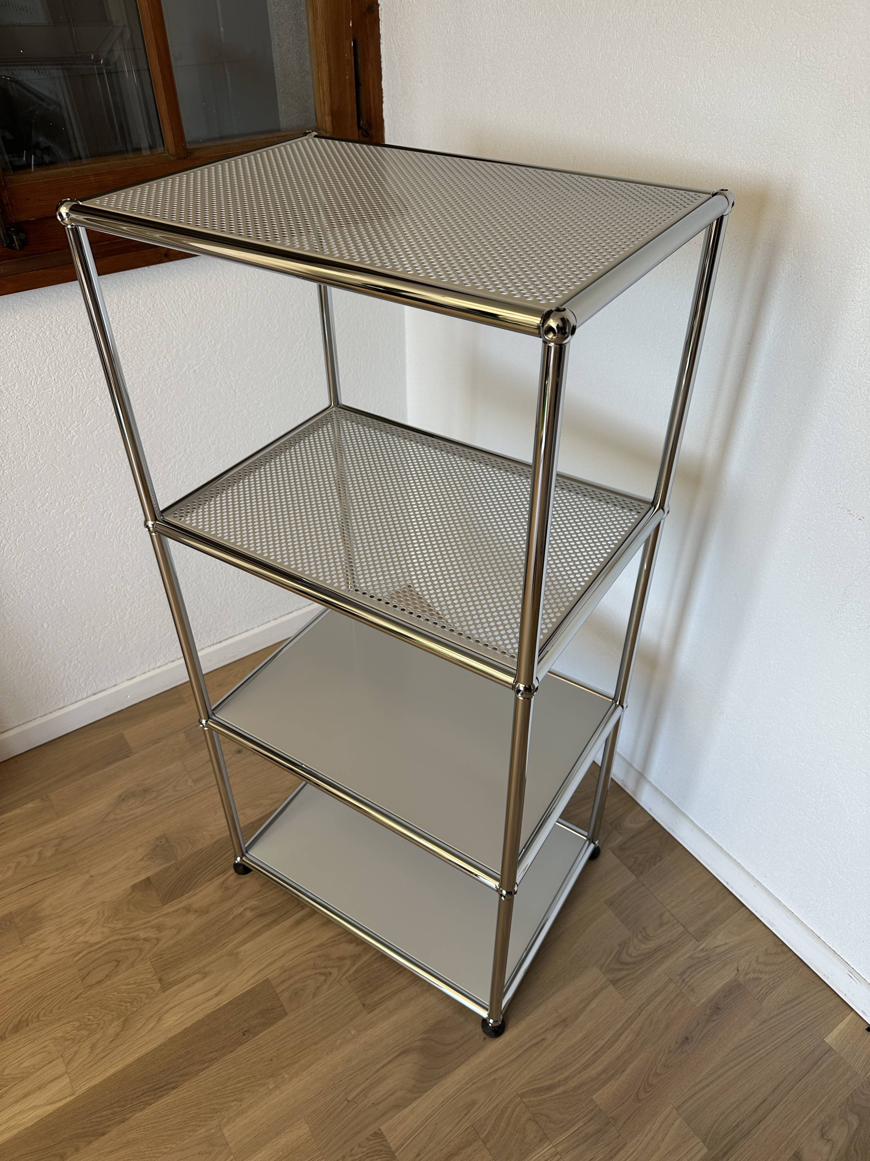 USM Haller Shelf in Light Grey