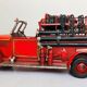 Camion de pompiers en tôle peinte