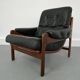 Fauteuil en teck et cuir années 1960