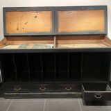 Shop counter
