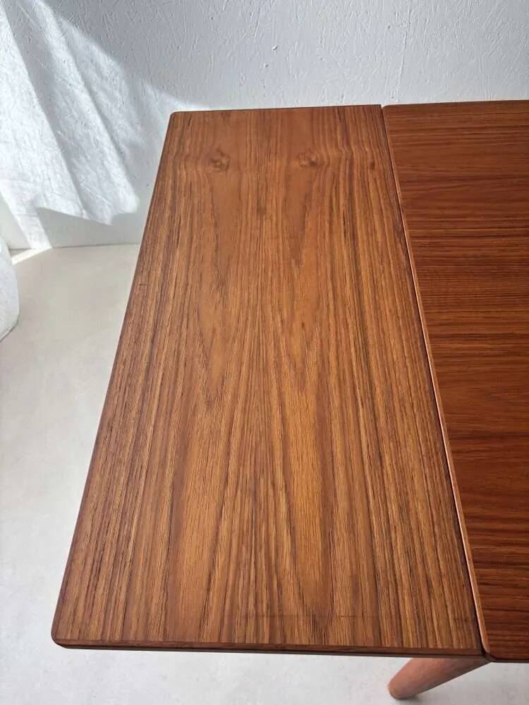 Scandinavian design dining table in solid teak from the 1960s.