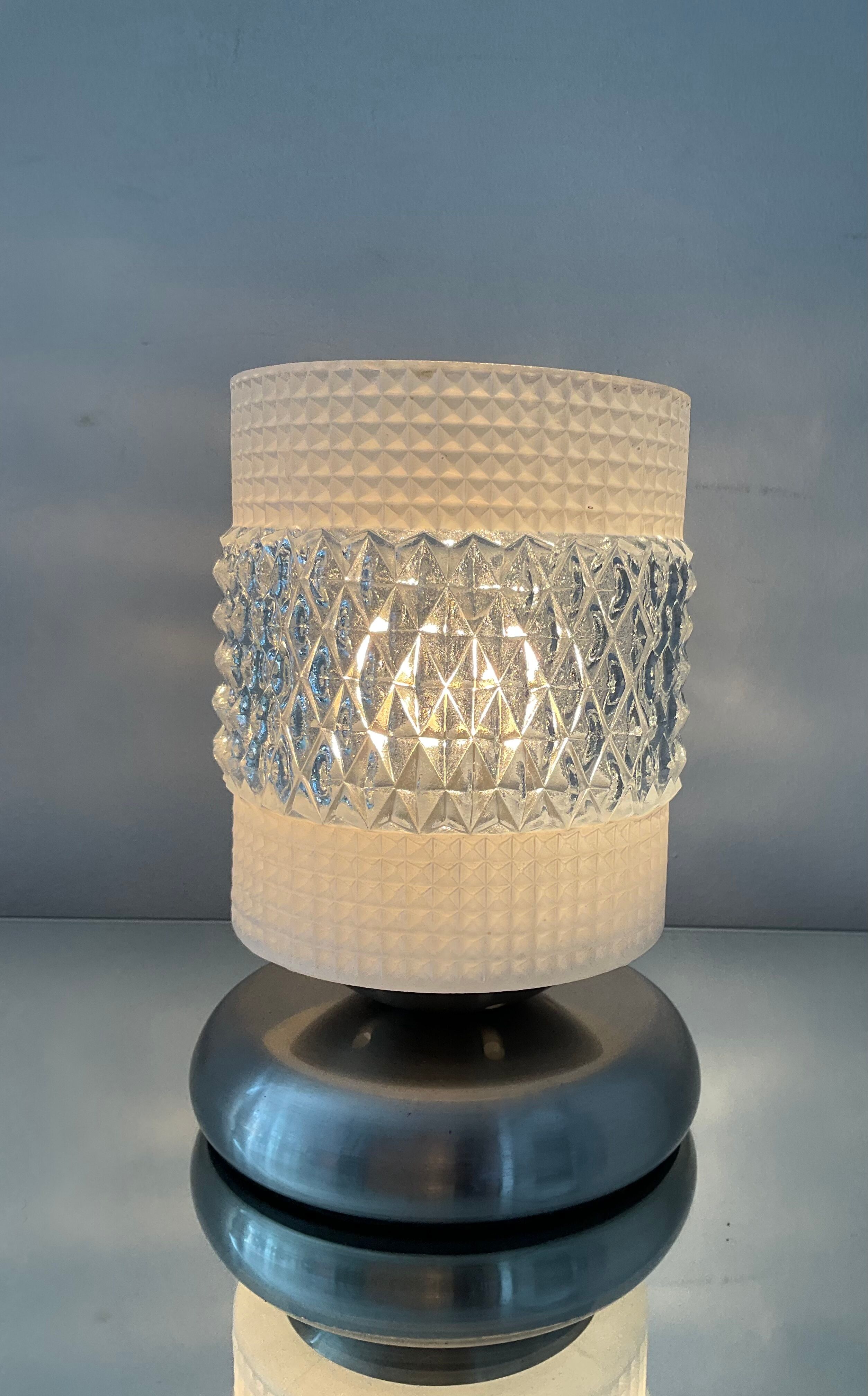 Vintage tactile lamp chrome and molded glass 80s