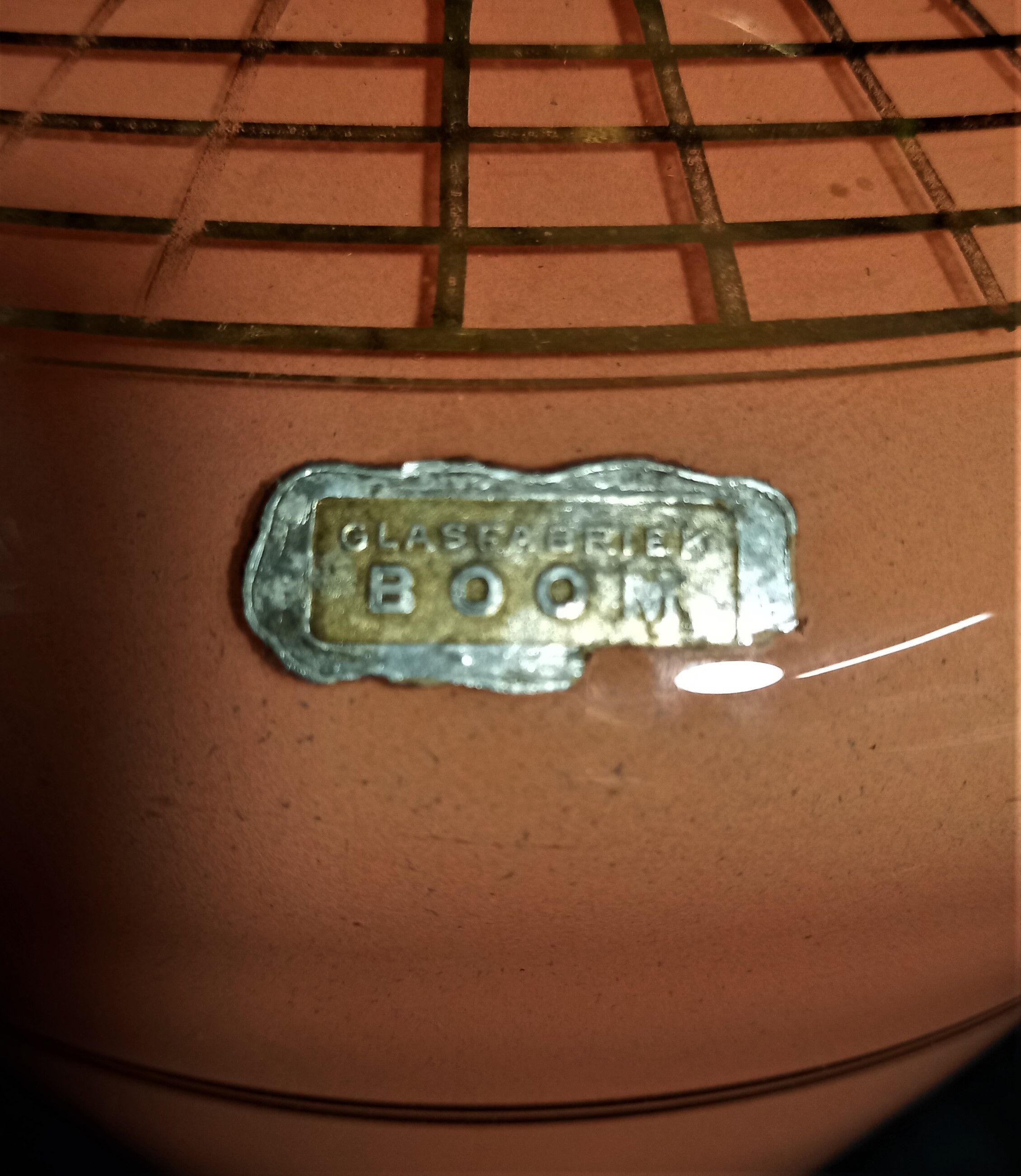 Art deco vase in opaque pink glass - model 'ady' de de rupel (boom glass)