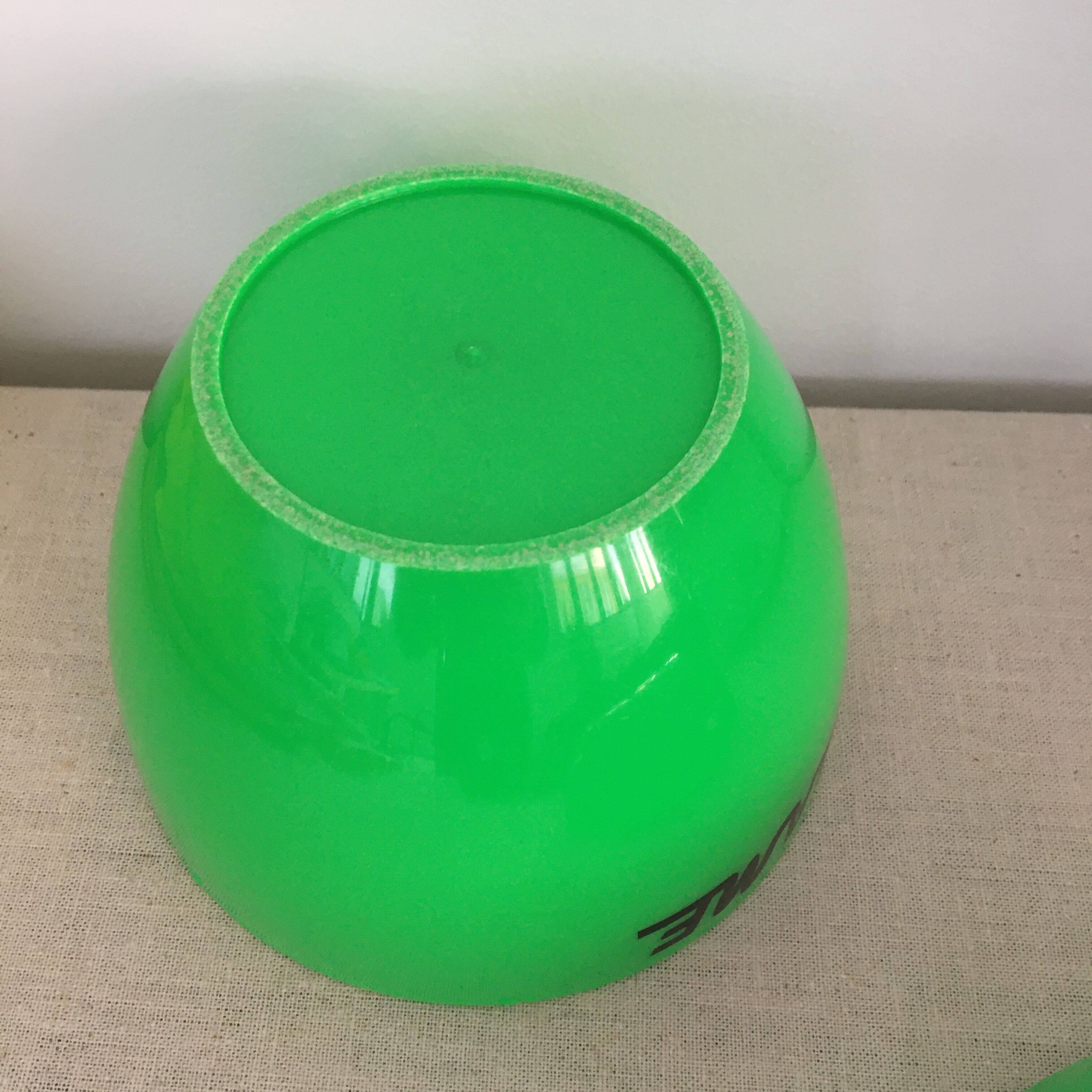 Green apple bucket with glazes