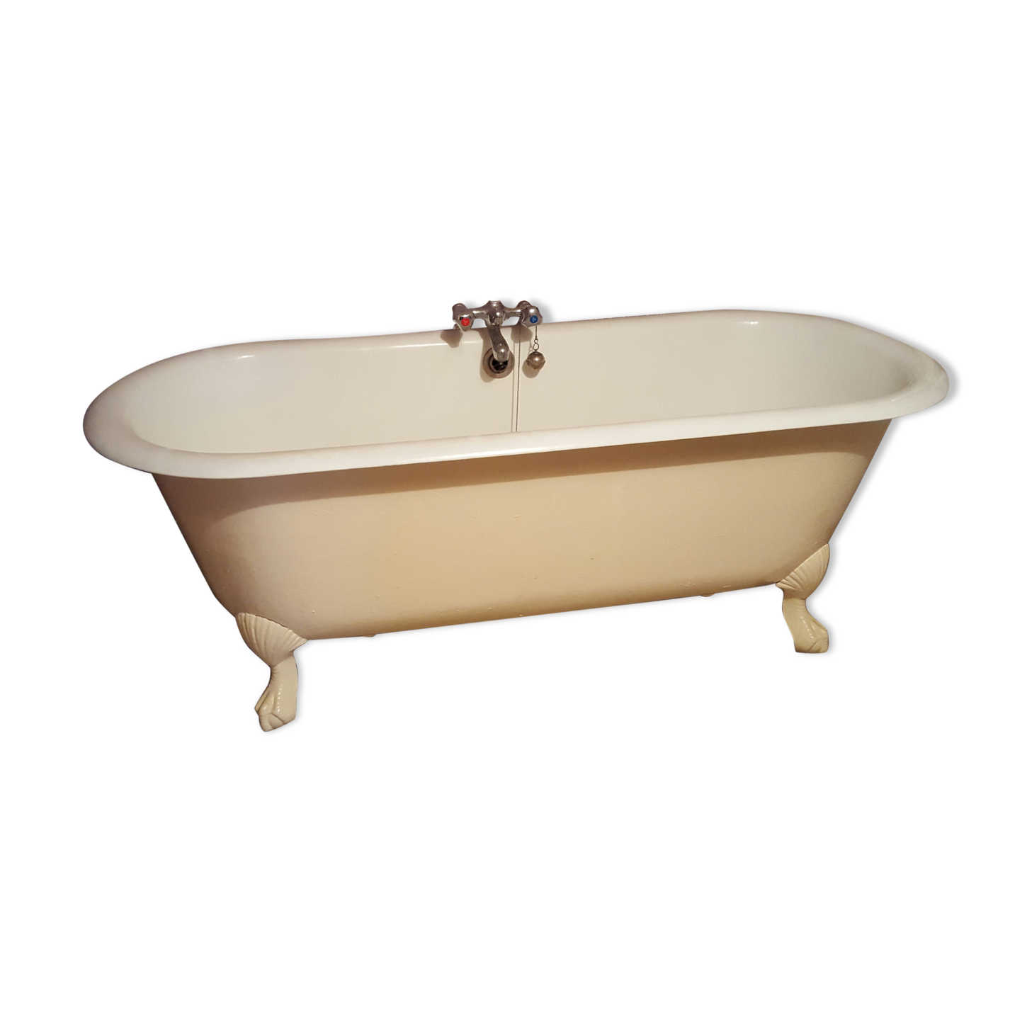 Old enamelled bathtub feet eagle talons