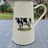 Broc water or milk in enamelled sheet metal small model with a cow pattern