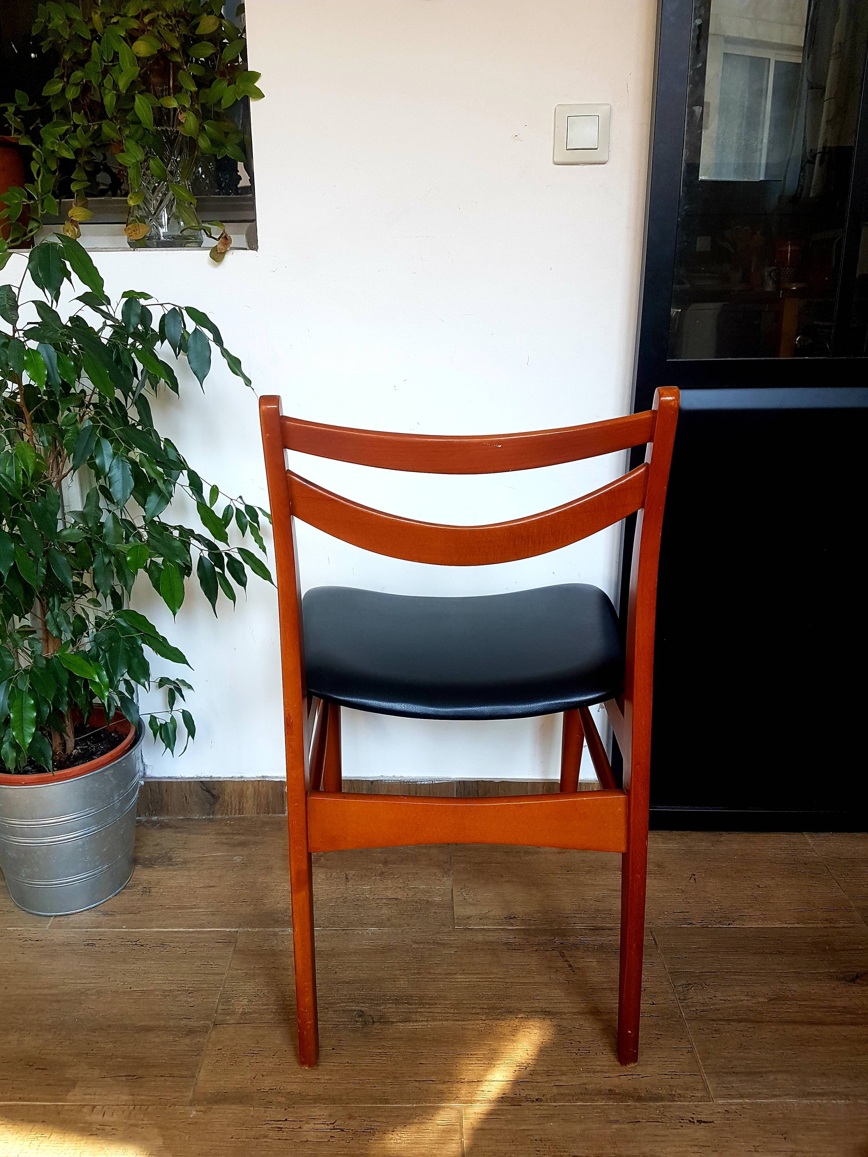 Scandinavian chair