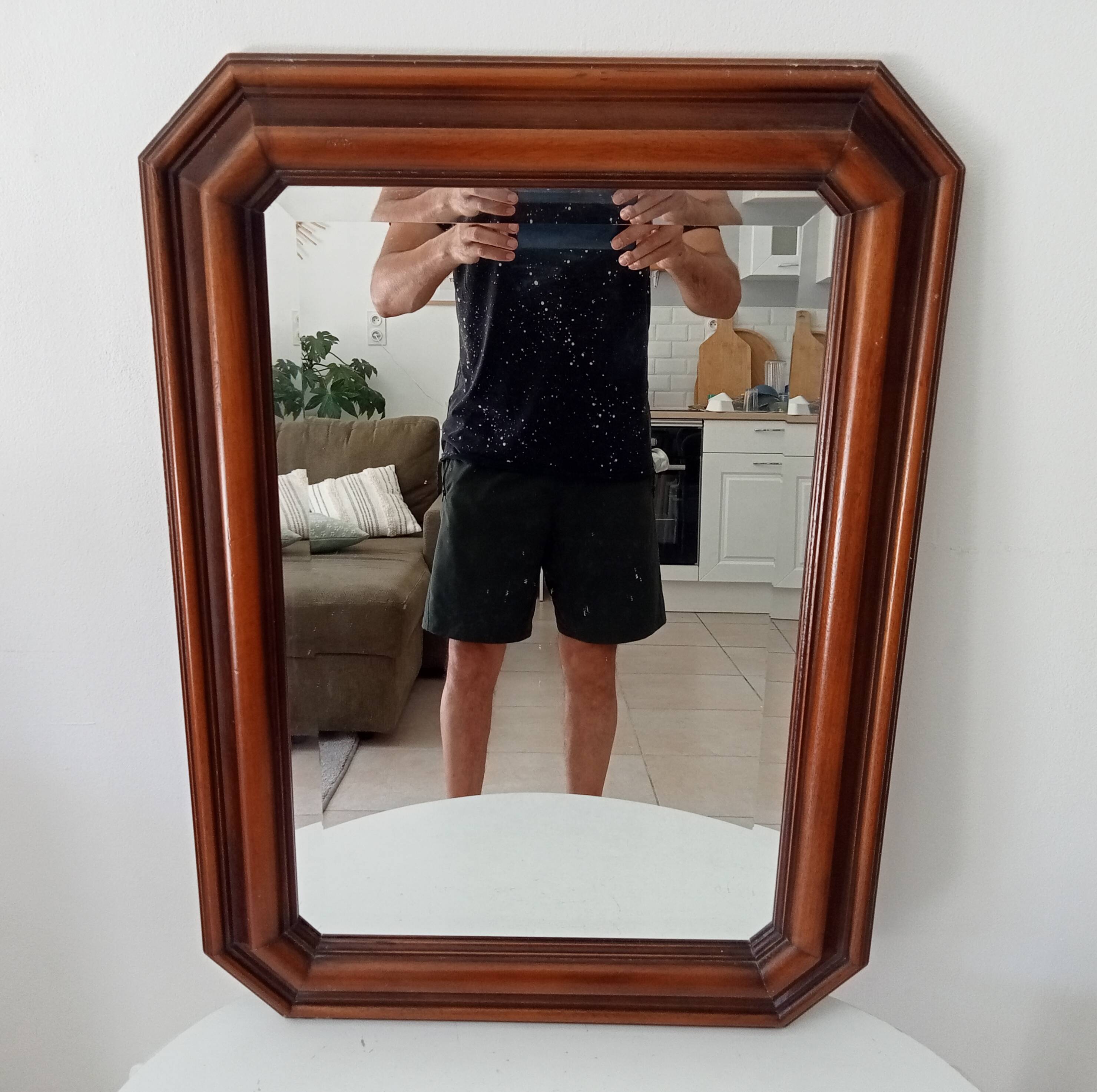 Vintage octagonal bevelled mirror from the 1960s.
