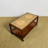 Scandinavian coffee table in wood and ceramic