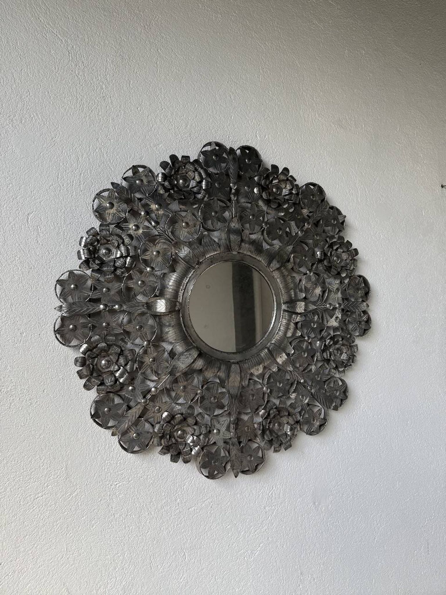 Miroir mexicain vintage en métal