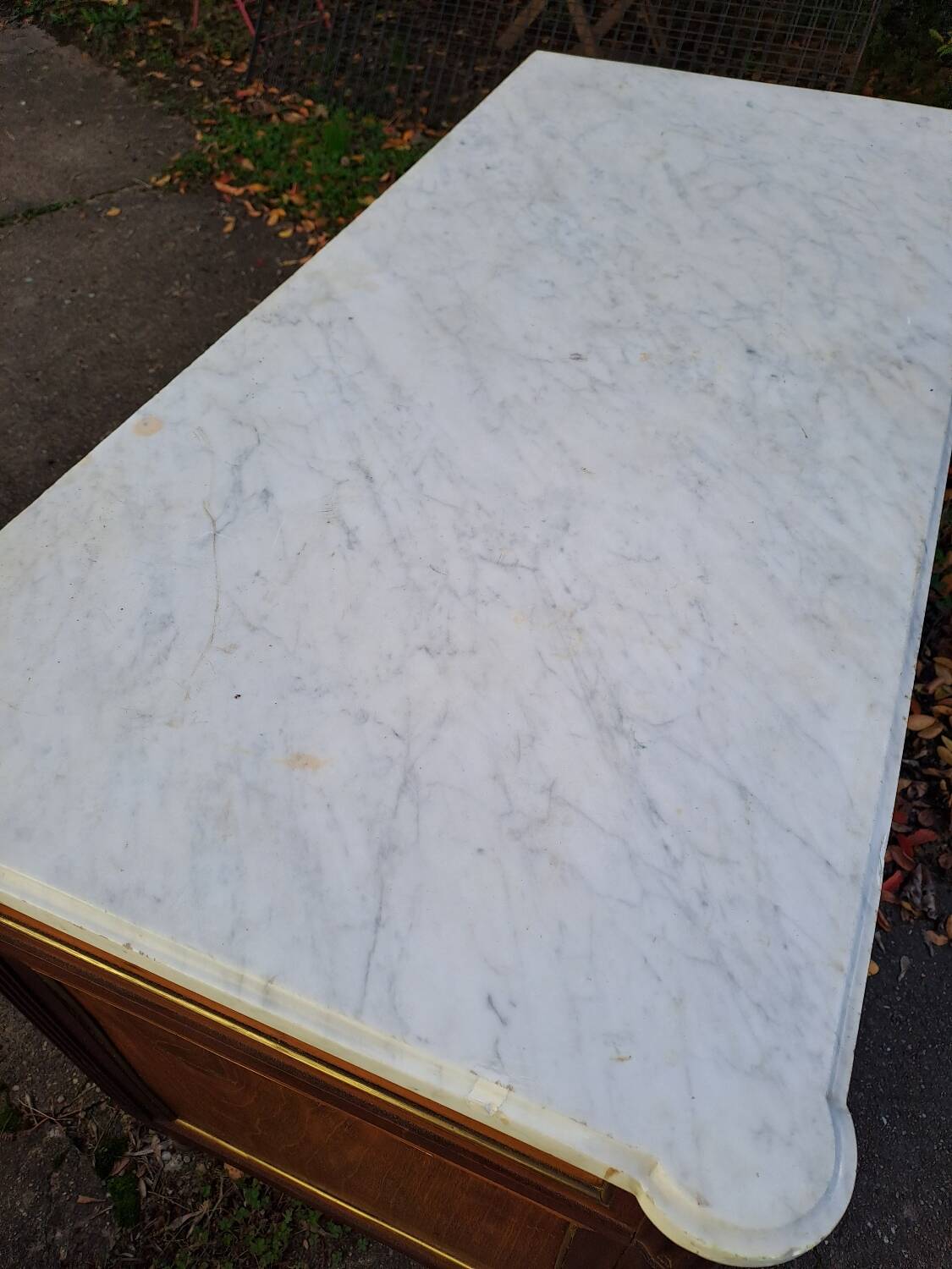 Louis XVI chest of drawers, mahogany, late 18th century, early 19th century