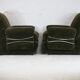 Paire de fauteuils "Space Age", velours marron et acier, France, circa 1970.