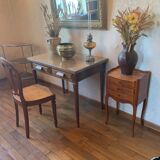 Table de chevet de style