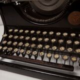 Typewriter continsouza 20s