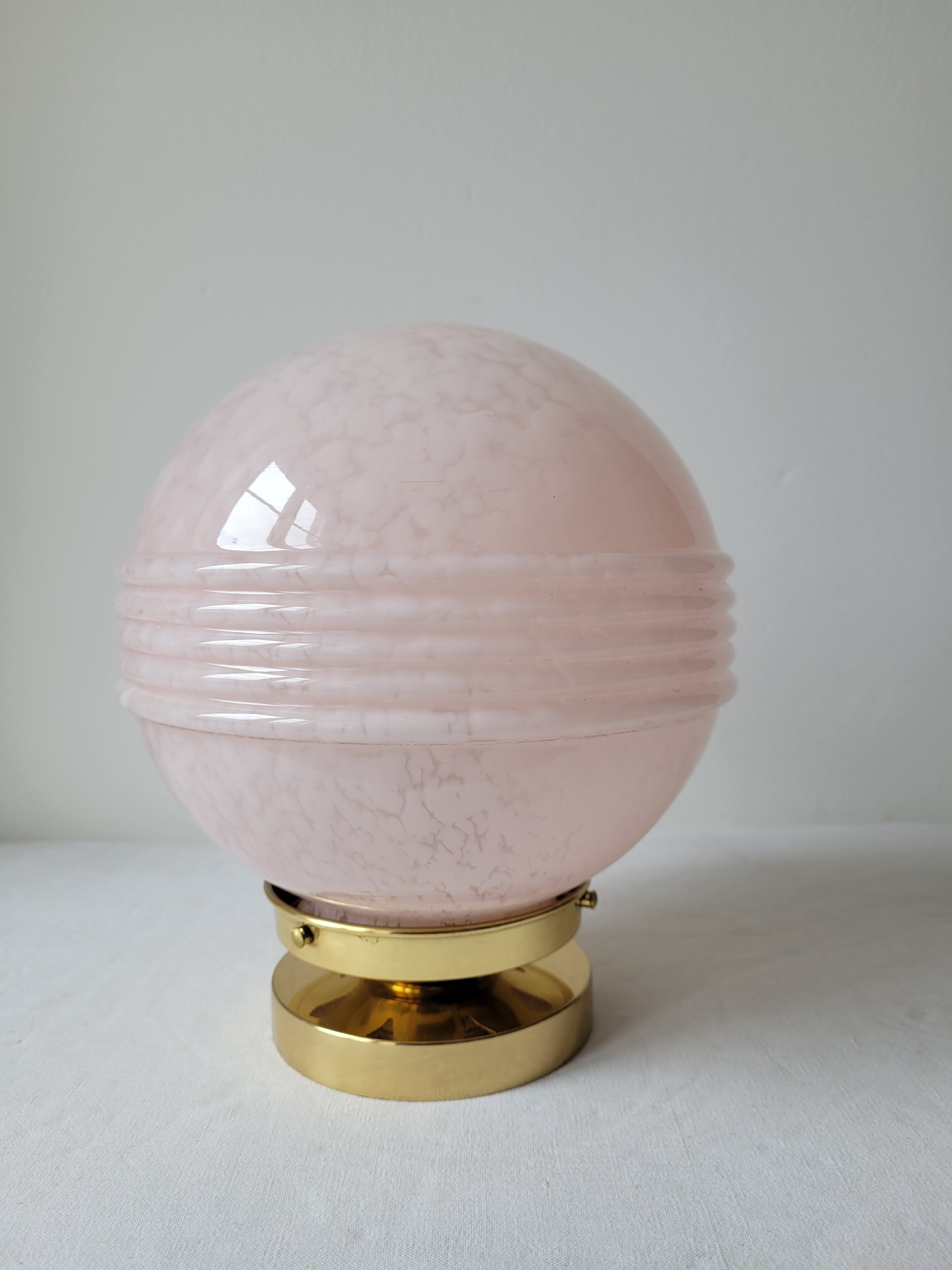 Art Deco lamp in brass and glass by Clichy