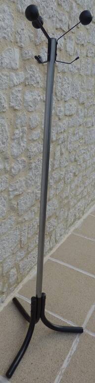 Vintage metal coat rack with 6 hooks