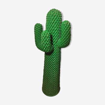 Cactus vert gufram par Guido Drocco et Franco Mello réédition années 2000